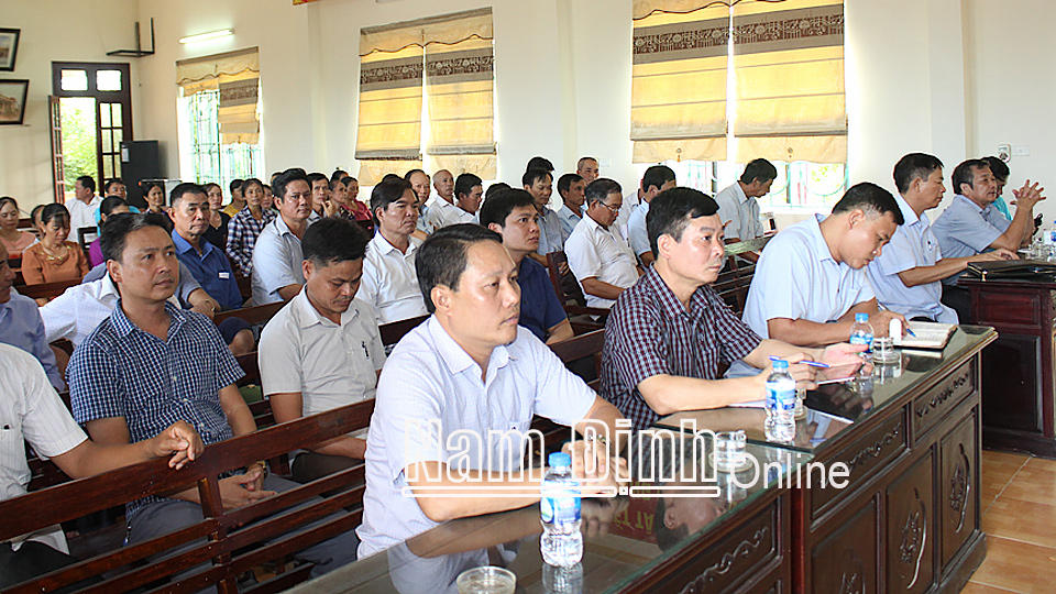 Bảo hiểm xã hội huyện Nghĩa Hưng tổ chức hội nghị đối thoại chính sách BHXH tự nguyện, BHYT hộ gia đình tại xã Nghĩa Lạc.