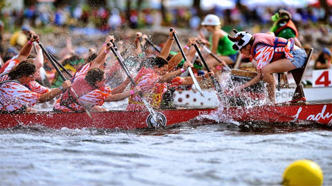 Đua thuyền rồng là một nội dung thi đấu tại Đại hội thể thao bãi biển châu Á lần thứ 6.