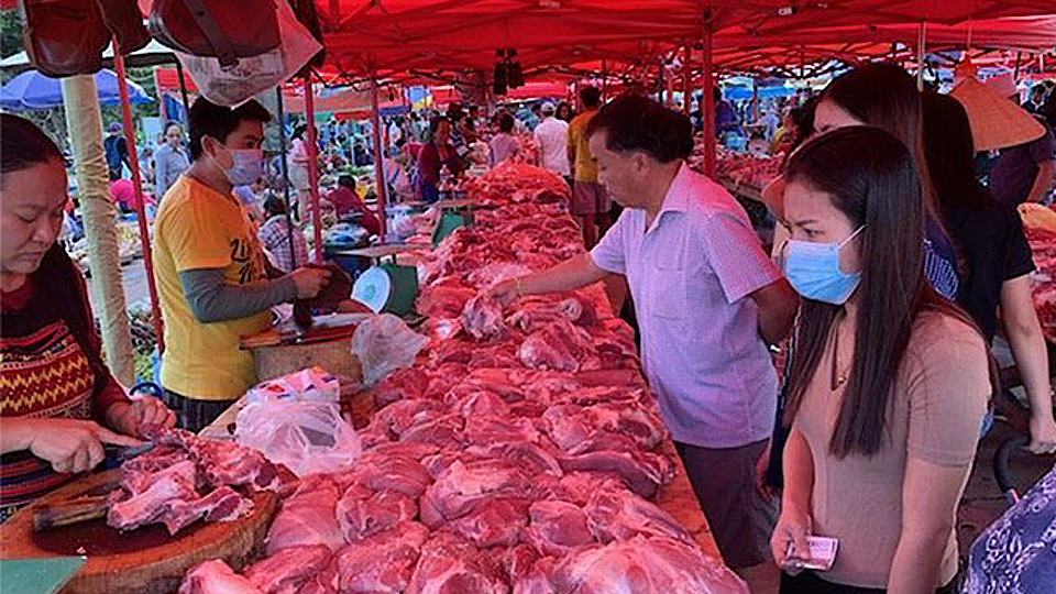 Việc tiêu thụ các loại thực phẩm khác vẫn diễn ra bình thường tại Lào.