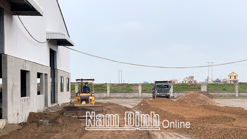 Xây dựng hạ tầng CCN Thịnh Lâm (Giao Thủy), góp phần tạo mặt bằng sạch thu hút các doanh nghiệp trong làng nghề di dời vào sản xuất tập trung.
