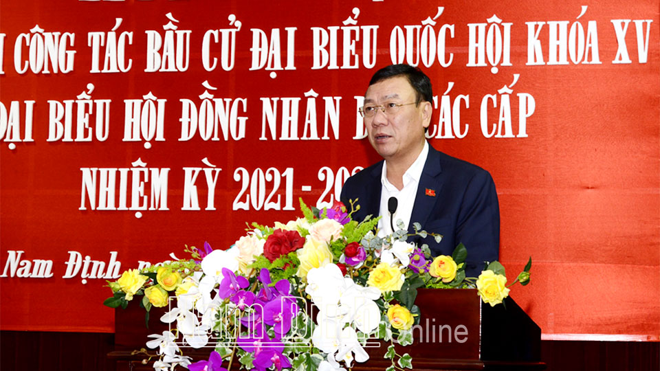 Đồng chí Bí thư Tỉnh ủy Đoàn Hồng Phong phát biểu chỉ đạo hội nghị.