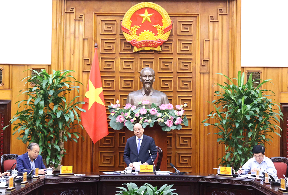 Thủ tướng Nguyễn Xuân Phúc chủ trì phiên họp.  Ảnh: Thống Nhất - TTXVN