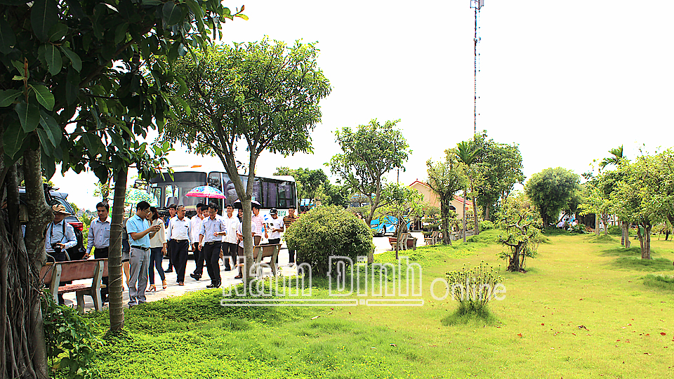 Mô hình công viên bãi rác của Công ty TNHH Tân Thiên Phú tại thị trấn Xuân Trường.