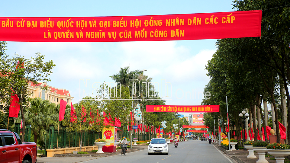 Đường Vị Hoàng (thành phố Nam Định).