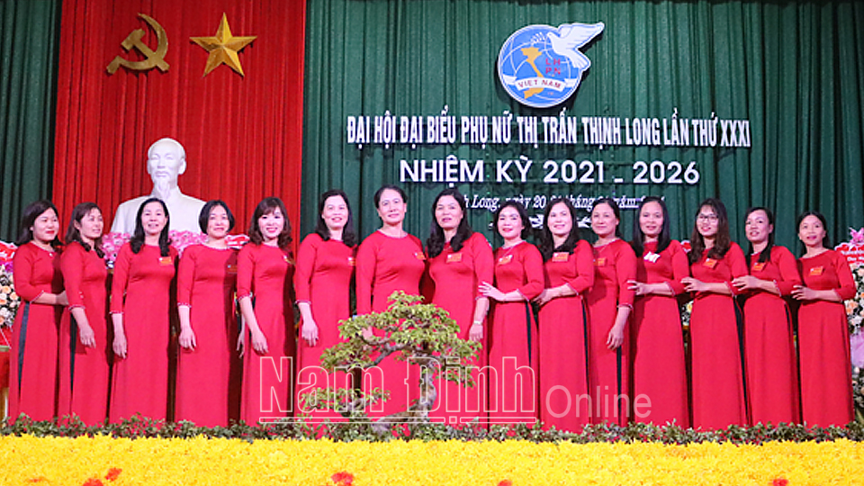 Ban chấp hành Hội Phụ nữ thị trấn Thịnh Long (Hải Hậu) ra mắt tại đại hội (Ảnh chụp trước ngày 27-4-2021). Bài và ảnh: Hoa Quyên