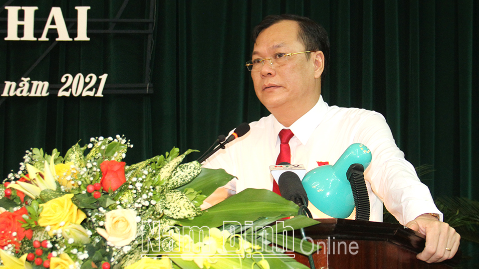 Đồng chí Lê Quốc Chỉnh, Phó Bí thư Thường trực Tỉnh ủy, Chủ tịch HĐND tỉnh phát biểu khai mạc kỳ họp.