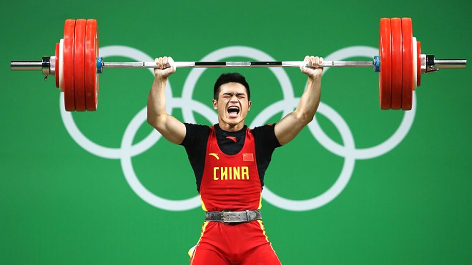 Ðô cử Shi Zhiyong phá kỷ lục thế giới hạng cân 73 kg môn cử tạ nam.