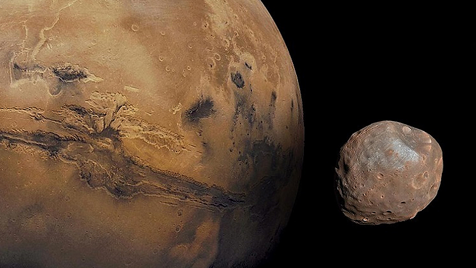   Mặt trăng Phobos của sao Hỏa. Ảnh: NASA