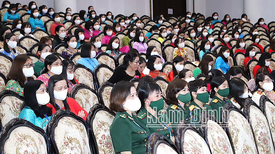 Các đại biểu dự Đại hội đại biểu Phụ nữ tỉnh lần thứ XVII.