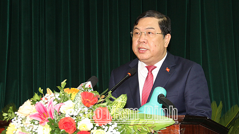 Đồng chí Phạm Gia Túc, Ủy viên BCH Trung ương Đảng, Bí thư Tỉnh ủy phát biểu chỉ đạo tại kỳ họp.