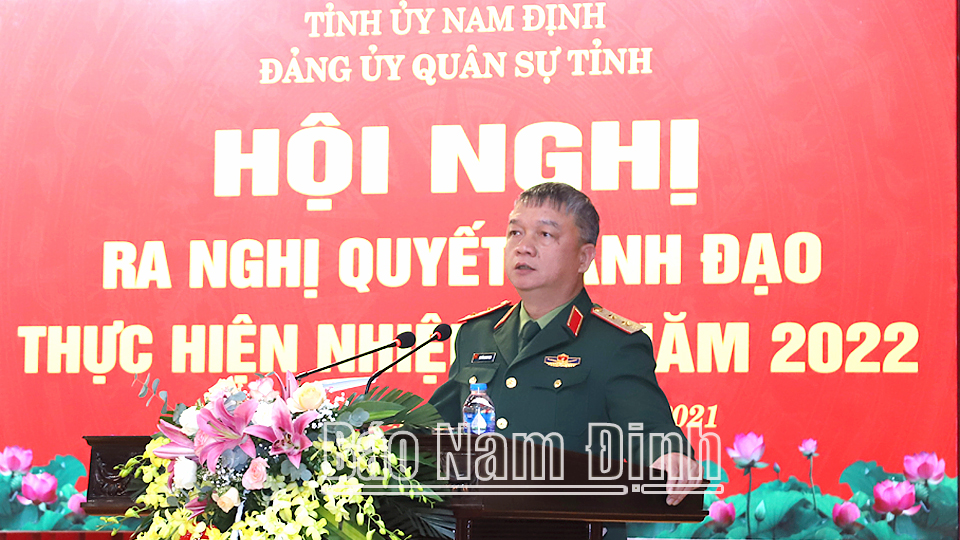 Đồng chí Trung tướng Nguyễn Quang Ngọc, Ủy viên BCH Trung ương Đảng, Tư lệnh Quân khu 3 phát biểu tại hội nghị.