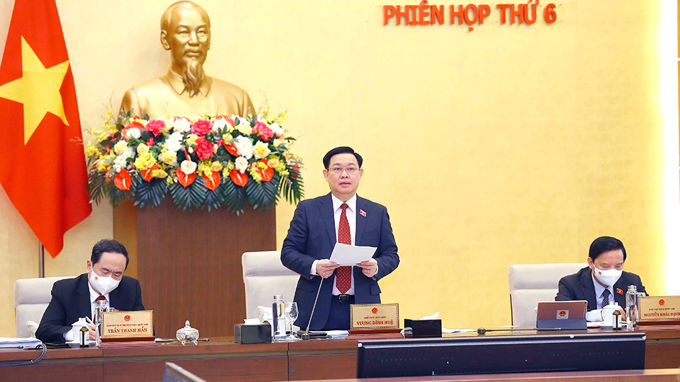 Chủ tịch Quốc hội Vương Đình Huệ phát biểu khai mạc phiên họp.  Ảnh: Doãn Tấn - TTXVN