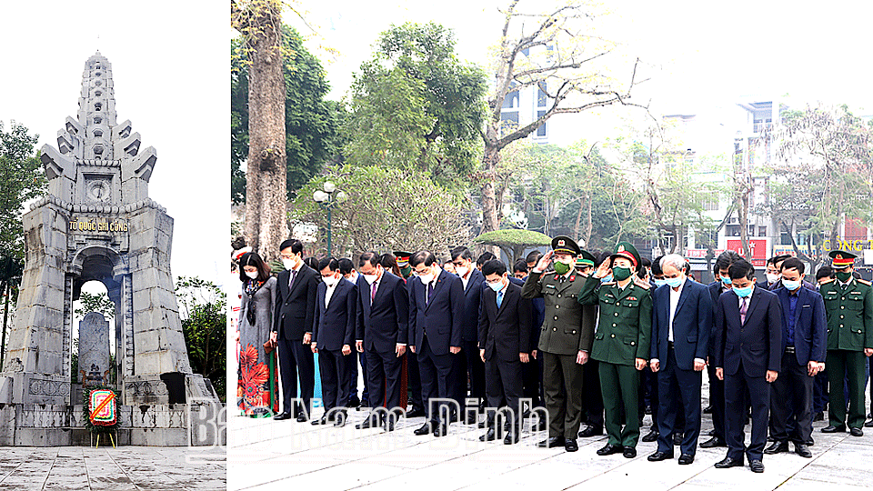 Các đồng chí lãnh đạo tỉnh dâng hương, đặt vòng hoa viếng các Anh hùng Liệt sĩ tại Đài tưởng niệm các Anh hùng Liệt sĩ.