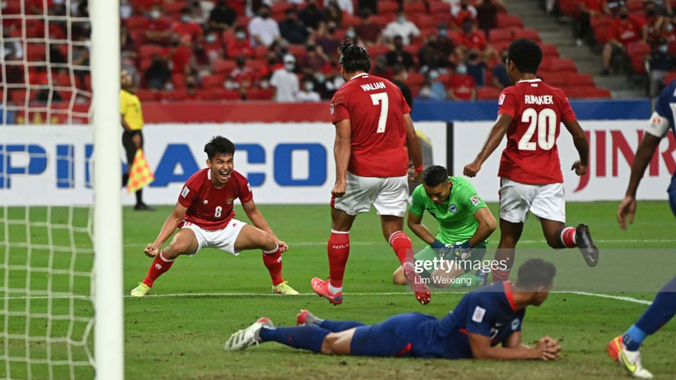Indonesia sớm mở tỷ số trận bán kết lượt về với Singapore. (Ảnh: Getty)