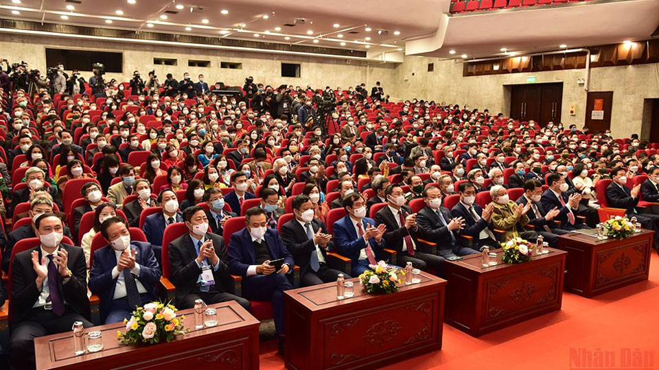 Đại hội có sự tham gia của gần 500 hội viên, đại diện cho hơn 27 nghìn hội viên Hội Nhà báo Việt Nam trên cả nước.(Ảnh: THÀNH ĐẠT)