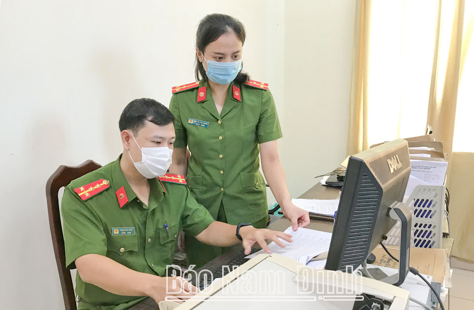 Công an thành phố Nam Định triển khai kế hoạch xây dựng phong trào toàn dân bảo vệ an ninh Tổ quốc đến các phường, xã trực thuộc.