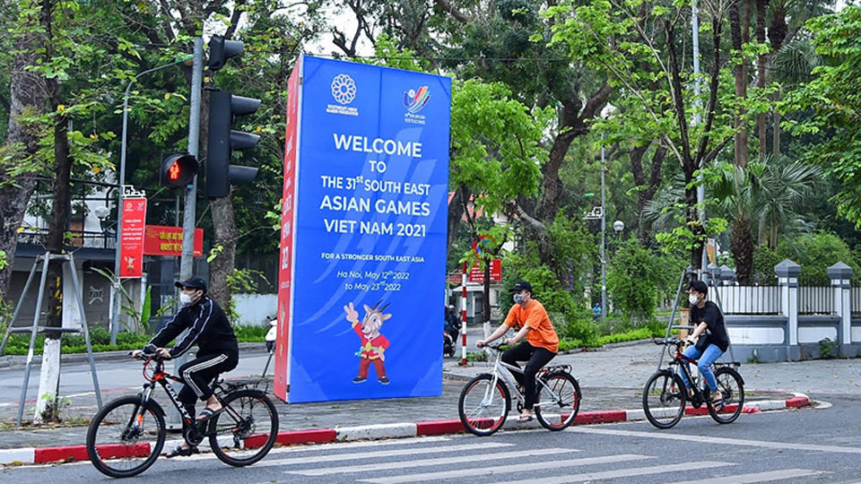 Công tác quảng bá, thông tin về SEA Games 31 trên các tuyến phố chính của Hà Nội.