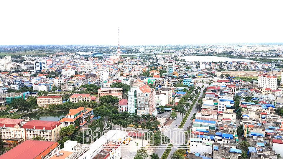 Giá đất tại thành phố Nam Định thời gian qua tăng mạnh tiềm ẩn nguy cơ sốt đất ảo.  Bài và ảnh: Đức Toàn