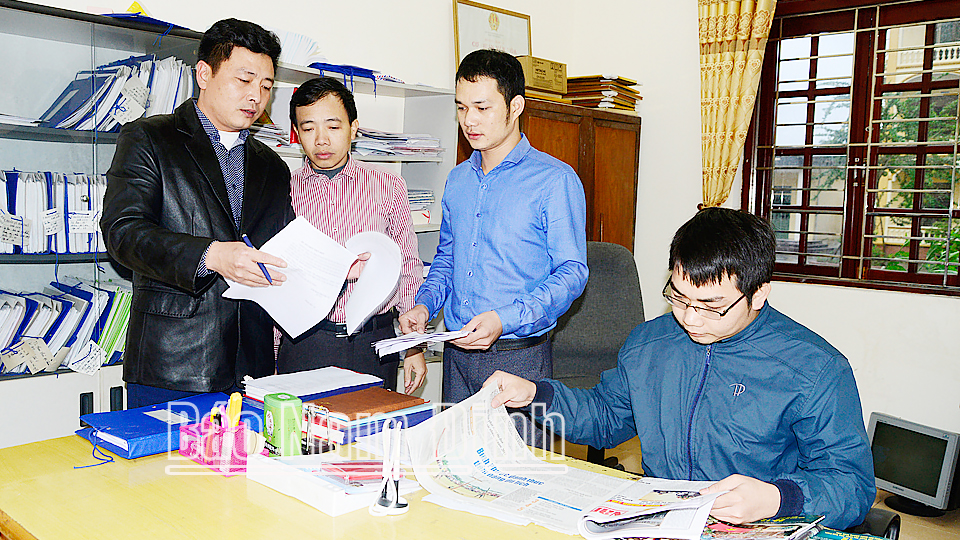 Tiếp nhận, xử lý thông tin đến tại Văn phòng Huyện ủy, HĐND, UBND huyện Giao Thủy.