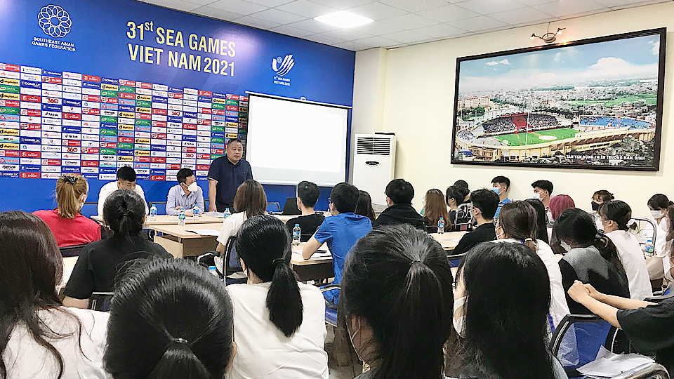 Công ty Cổ phần Bóng đá chuyên nghiệp Việt Nam (VPF) tập huấn tình nguyện viên phục vụ SEA Games 31 tại Nam Định.