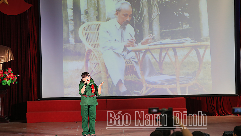 Phần thi của thí sinh đến từ Phòng GD và ĐT Thành phố Nam Định.