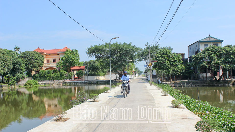 Một góc nông thôn mới “Xanh – sạch – đẹp” xã Yên Khang.