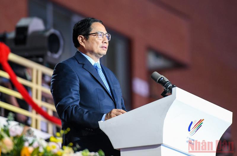   Thủ tướng Phạm Minh Chính phát biểu, tuyên bố bế mạc SEA Games 31. (Ảnh: THÀNH ĐẠT) 