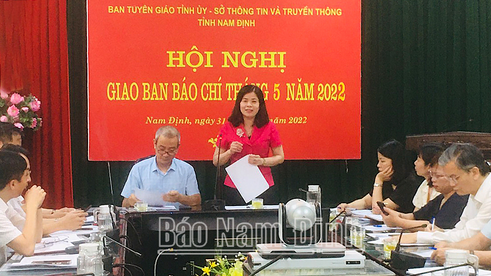 Đồng chí Phạm Thị Thu Hằng, Uỷ viên Ban TVTU, Trưởng Ban Tuyên giáo Tỉnh uỷ kết luận hội nghị.