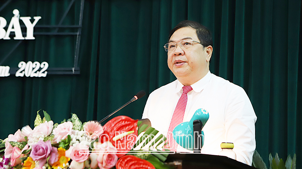  Đồng chí Phạm Gia Túc, Ủy viên BCH Trung ương Đảng, Bí thư Tỉnh uỷ phát biểu chỉ đạo tại kỳ họp.