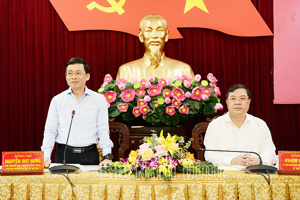 Đồng chí Nguyễn Duy Hưng, Phó trưởng Ban Kinh tế Trung ương, Phó Trưởng ban Thường trực Ban Chỉ đạo tổng kết Nghị quyết 54 phát biểu kết luận hội thảo.