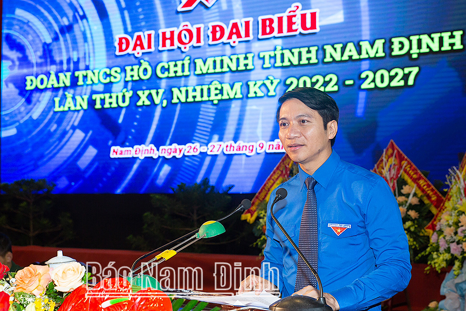 Đồng chí Nguyễn Ngọc Lương, Bí thư BCH Trung ương Đoàn, Chủ tịch Hội Liên hiệp Thanh niên Việt Nam phát biểu tại Đại hội.