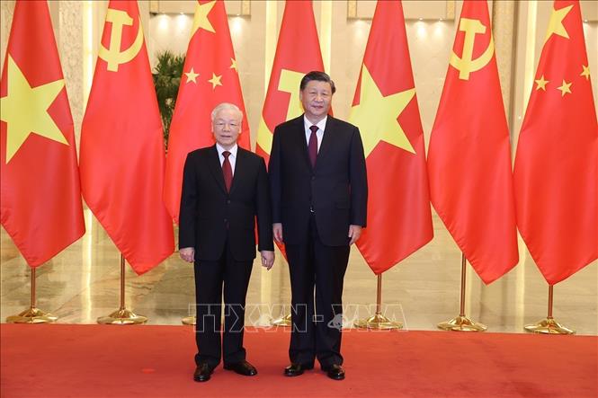 Tổng Bí thư Nguyễn Phú Trọng và Tổng Bí thư, Chủ tịch nước Trung Quốc Tập Cận Bình chụp ảnh chung.

Ảnh: Trí Dũng/TTXVN