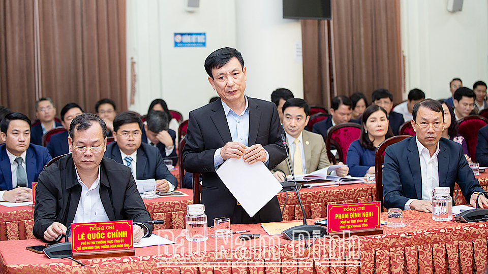  Đồng chí Phạm Đình Nghị, Phó Bí thư Tỉnh ủy, Chủ tịch UBND tỉnh phát biểu tại buổi làm việc.