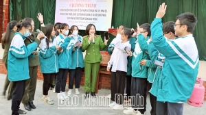 Trường THPT Trần Văn Lan xây dựng trường học hạnh phúc