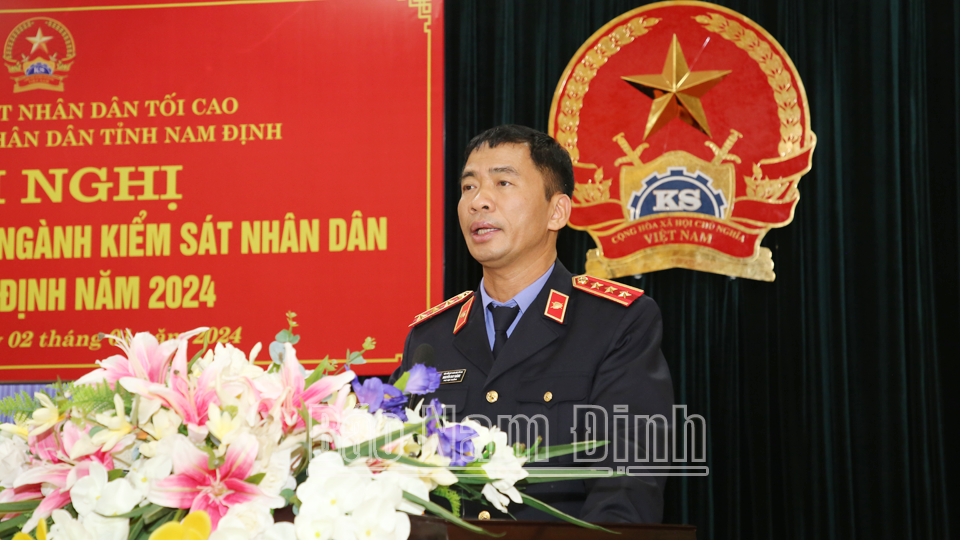 Đồng chí Nguyễn Duy Giảng, Phó Viện trưởng VKSND tối cao phát biểu chỉ đạo tại hội nghị. 
