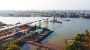 Toàn cảnh cầu vượt sông Đào trên trục phát triển kinh tế biển Nam Định