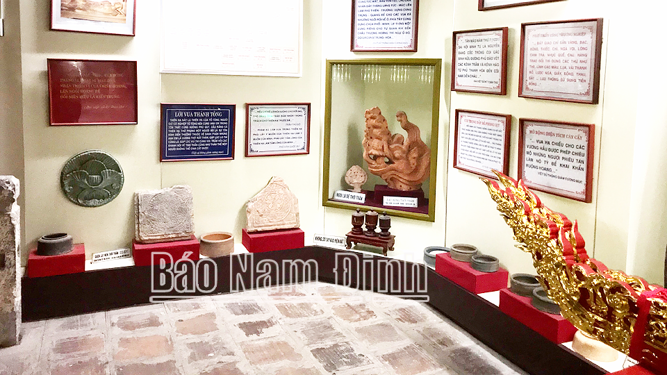 Các hiện vật được gìn giữ, bảo quản, trưng bày tại Khu di tích lịch sử - văn hóa Đền Trần, phường Lộc Vượng, thành phố Nam Định