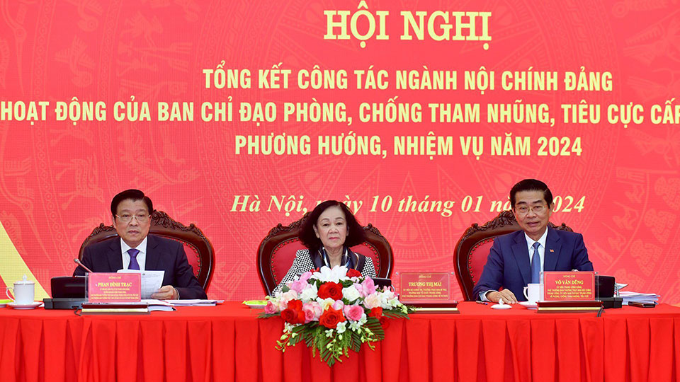 Thường trực Ban Bí thư Trương Thị Mai và lãnh đạo Ban Nội chính Trung ương chủ trì hội nghị.