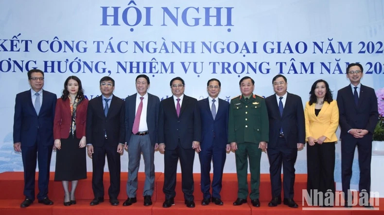 Ngành Ngoại giao cần nỗ lực giữ vững môi trường hòa bình, hợp tác và phát triển