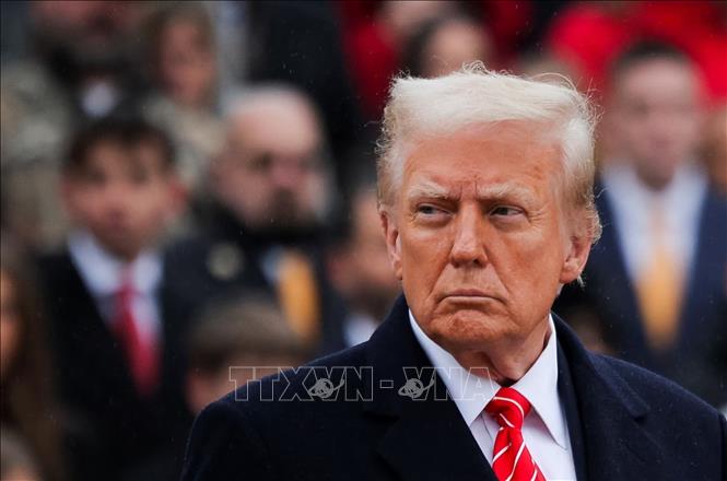 Tổng thống đắc cử Donald Trump tới dự lễ chúc mừng lễ nhậm chức nhiệm kỳ mới tại Arlington, Virginia, Mỹ ngày 19/1/2025. Ảnh: REUTERS/TTXVN
