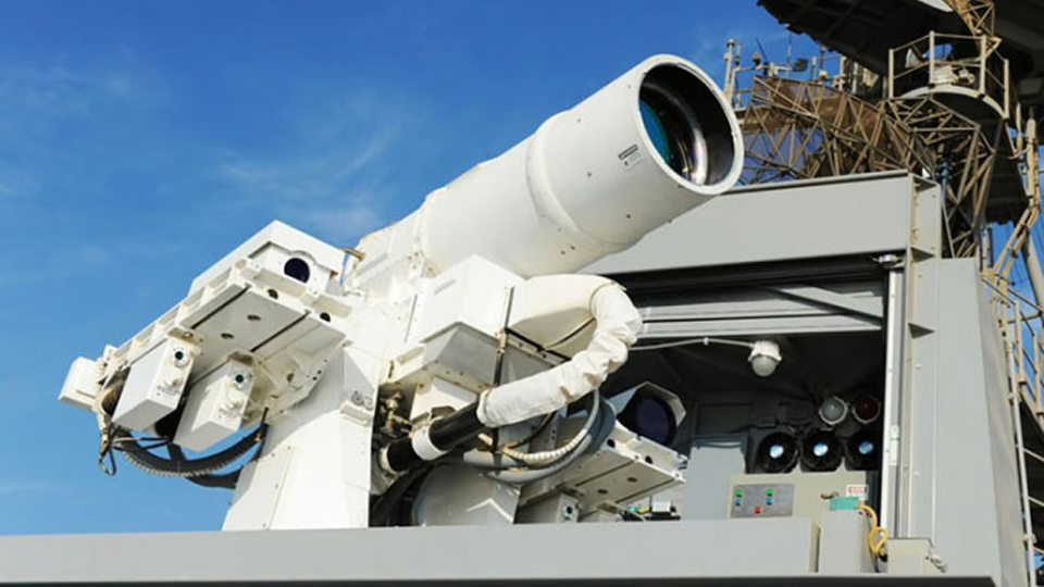 Vũ khí công nghệ cao như pháo laser cần một lượng lớn năng lượng để tiêu diệt mục tiêu. (Ảnh: AFP).

