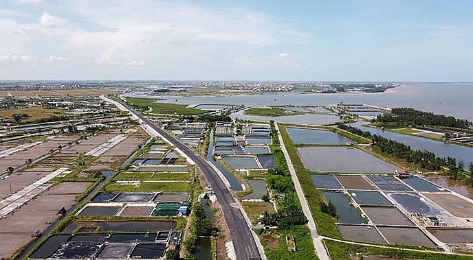Dự án đường bộ ven biển Nam Định khi hoàn thành, đưa vào khai thác sẽ kết nối các trung tâm kinh tế, chính trị của 3 huyện ven biển: Giao Thủy, Hải Hậu, Nghĩa Hưng.
