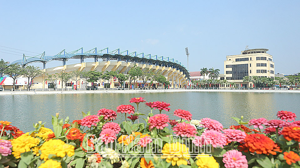 Thành phố Nam Định được đầu tư xây dựng, trong đó có 5 công trình thể thao đủ tiêu chuẩn thi đấu cấp quốc gia, quốc tế. (Sân vận động Thiên Trường tổ chức thành công SEAgames )