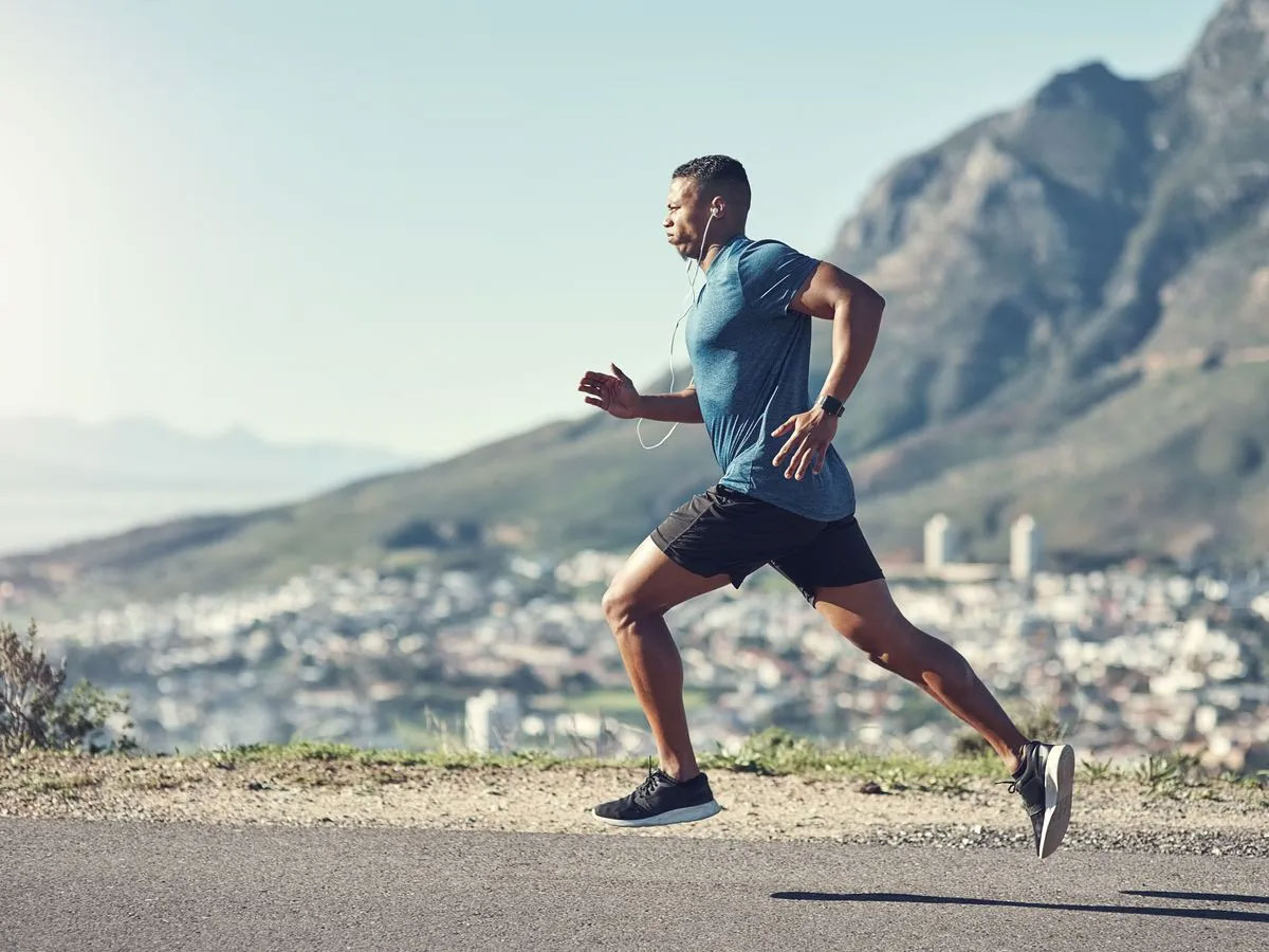 Chạy bộ có thể tăng hiệu suất và giảm nguy cơ chấn thương nếu được tăng cường cơ bắp.