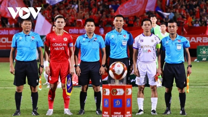 ĐT Việt Nam bận rộn, V-League 2024/2025 lên lịch thi đấu vừa dài vừa gấp gáp