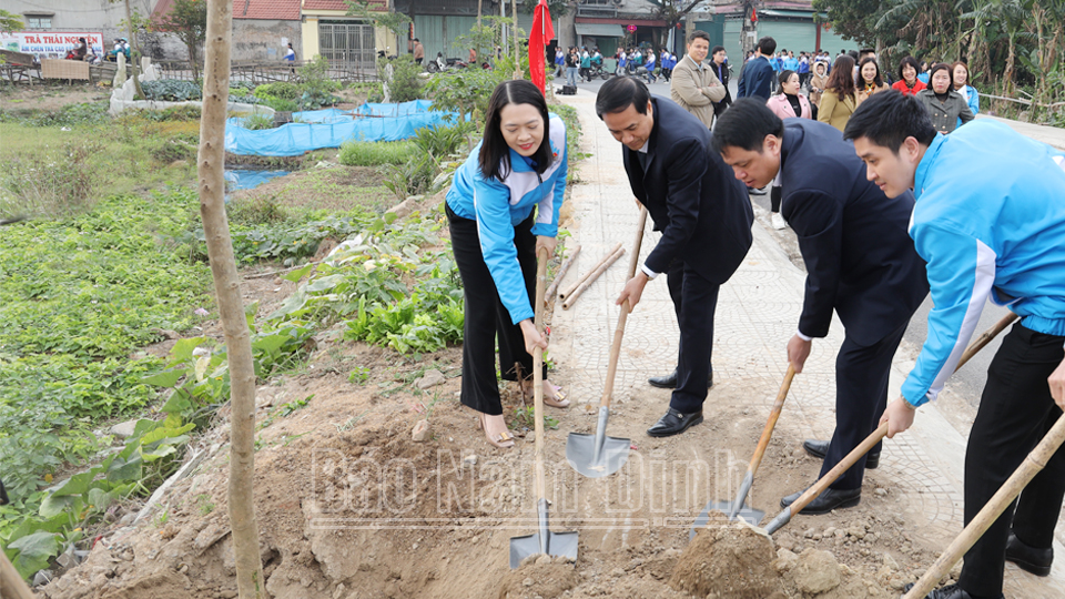 Tỉnh Đoàn phát động Tết trồng cây “Đời đời nhớ ơn Bác Hồ” Xuân Ất Tỵ 2025