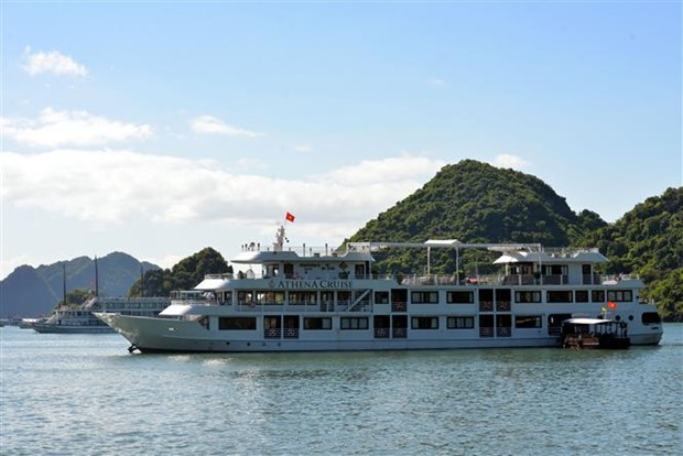 Quảng Ninh: Đưa các du thuyền từ vịnh Hạ Long về khai thác trên vịnh Bái Tử Long