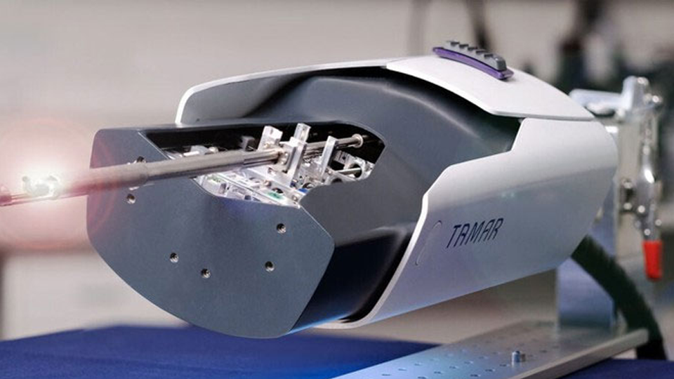 Hệ thống nội soi robot nhỏ nhất và chính xác nhất thế giới để phẫu thuật não xâm lấn tối thiểu. (Ảnh NoCamels).


