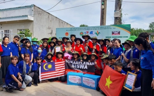 Đưa quan hệ Việt Nam-Malaysia bước sang một trang mới