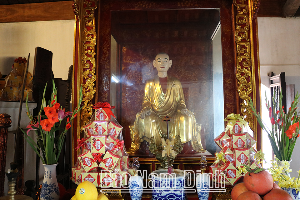 Tượng Tổ Đệ tam, Huyền Quang Thiền sư trong Bộ tượng Trúc Lâm Tam Tổ 